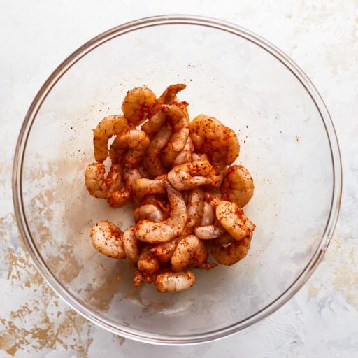 Assaisonner le poulet et les crevettes edited