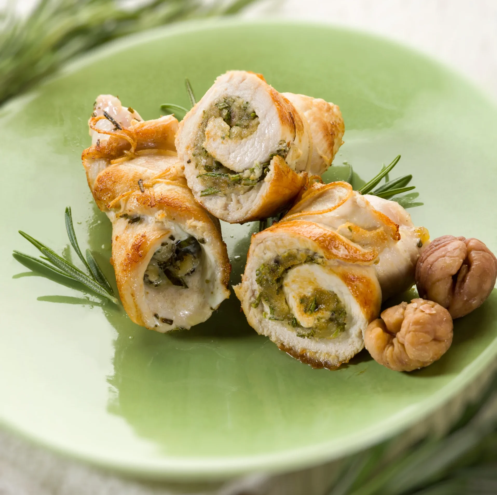 Roulés de poulet farcis au fromage Boursin facile