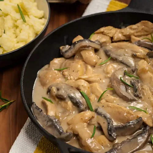 poulet stroganoff​